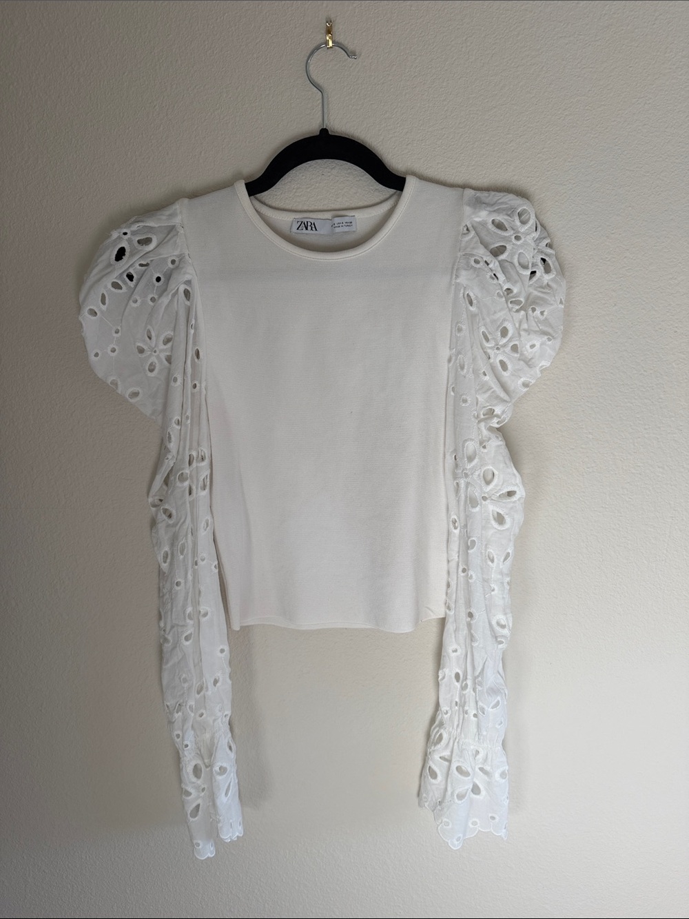ZARA White Eyelet Puff-Sleeve Tee